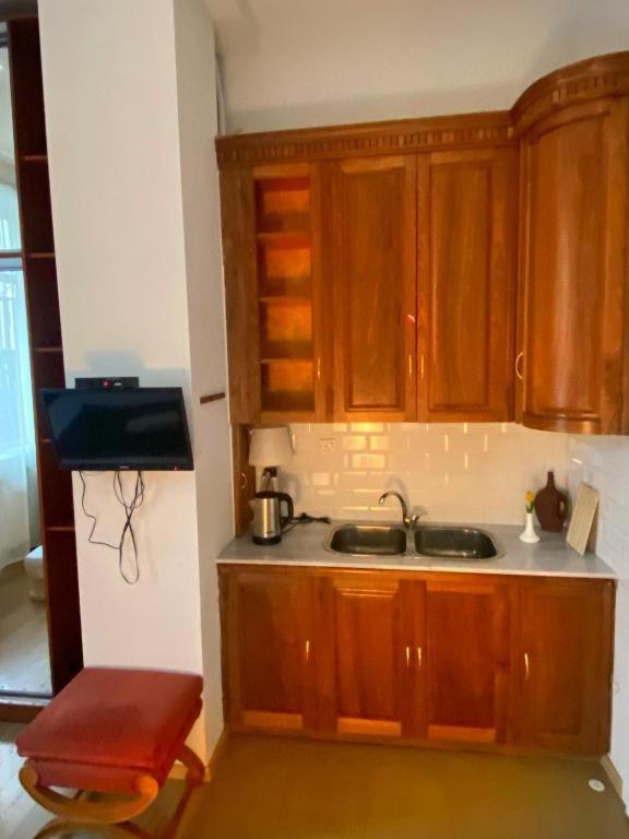 Piccolo Hotel Vake Tbilisi Buitenkant foto